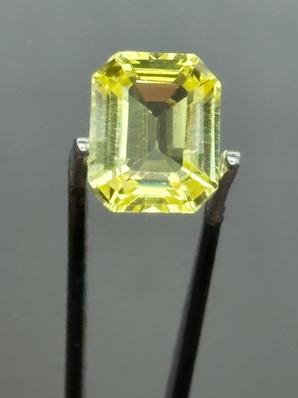 Certified Lemon Sapphire